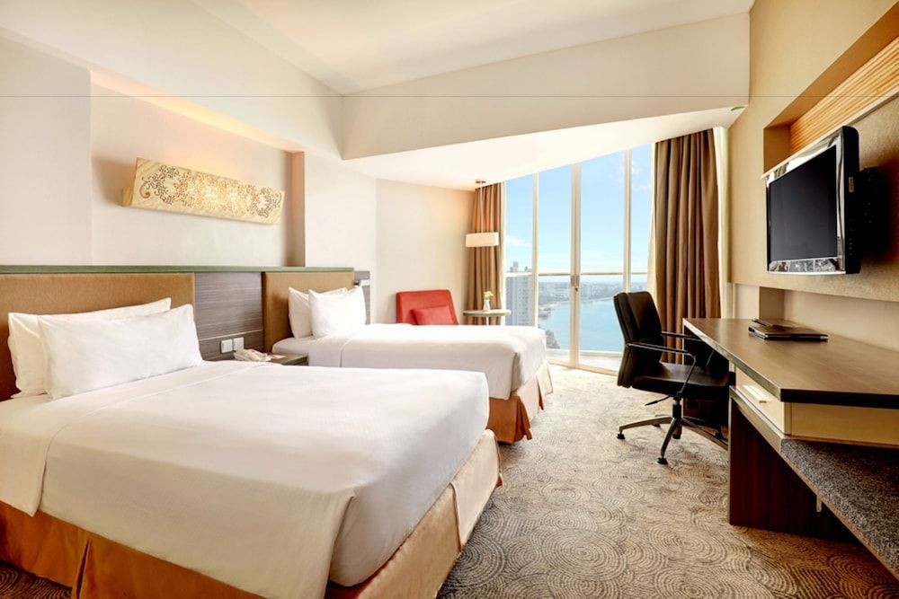 Swiss-Belhotel Balikpapan Deluxe Twin Room 2