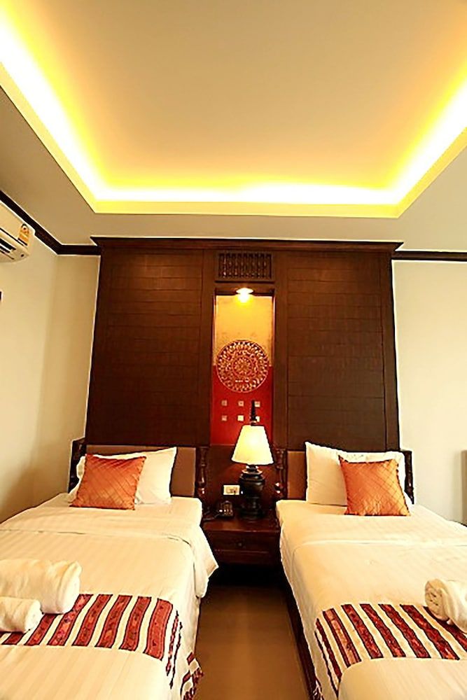 Baan Ratchiangsaen Superior Twin Room 6