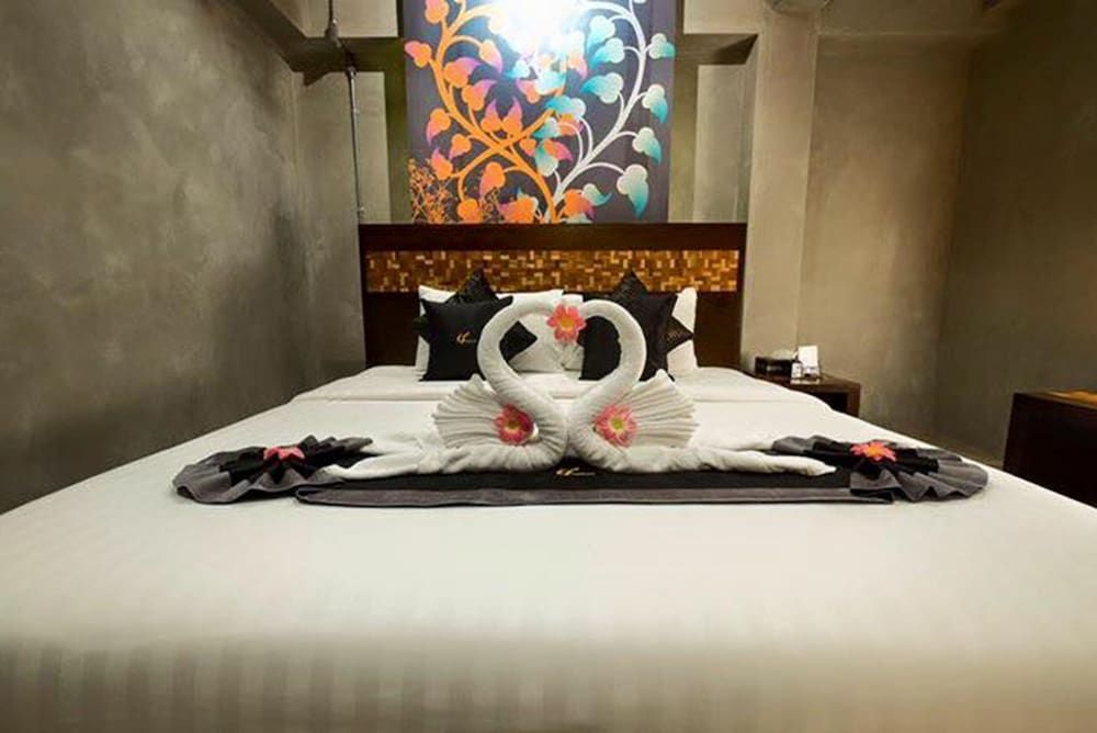 Thapae Loft Loft Double Bed