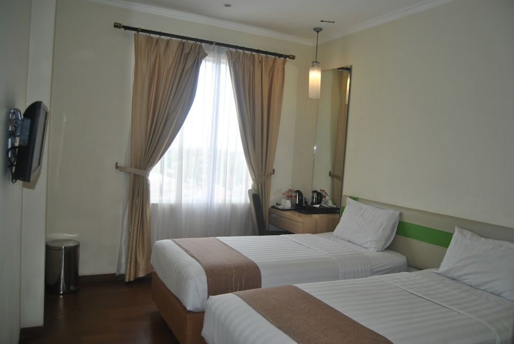 Hotel Dafam Pekalongan Deluxe Twin Room, 2 Twin Beds 2