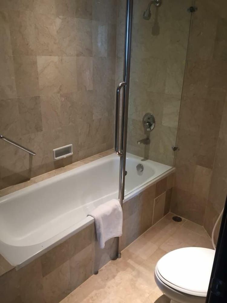 Grand Arkenso Parkview Hotel Executive Room 5