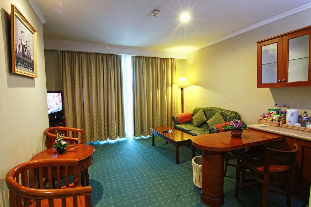 Grand Arkenso Parkview Hotel Executive Room 6