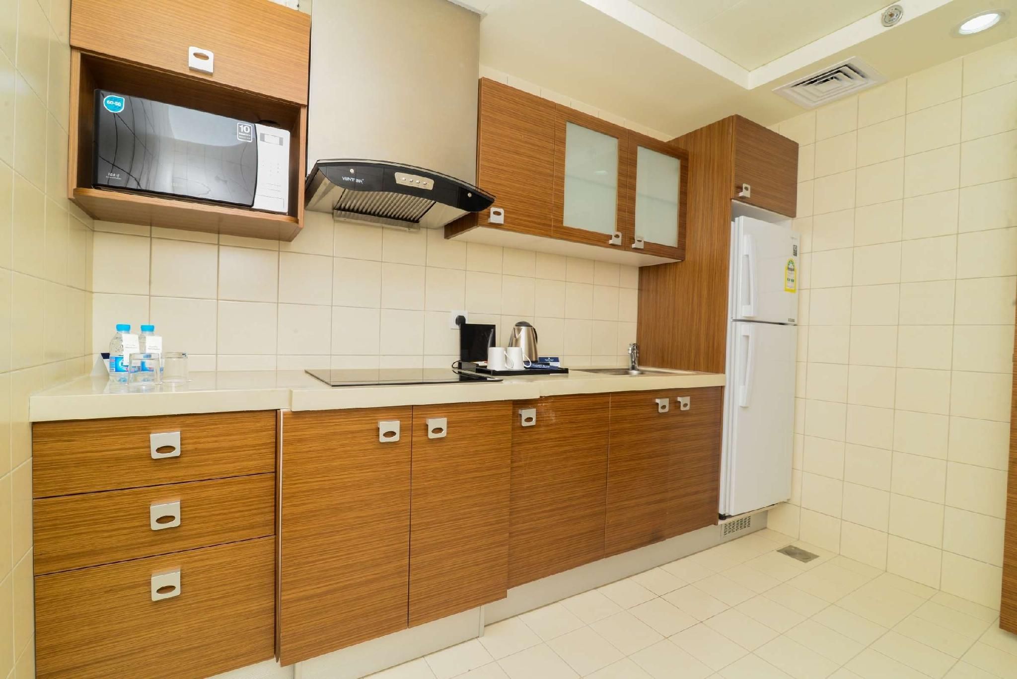 2 Bedrooms Apartment - 1 King Bed 2 Single Beds 1 Sofa Bed 110SQM