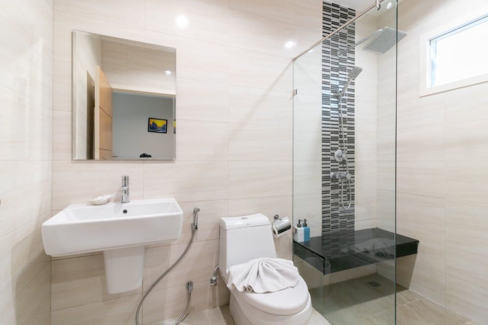 Mai Morn Resort Family Room 7