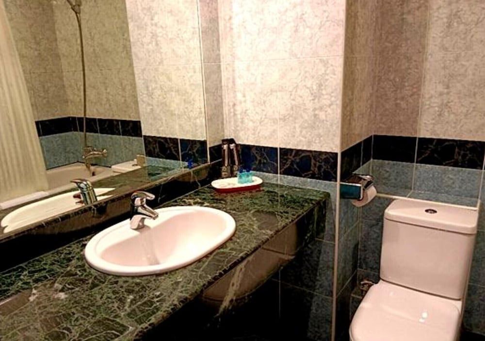 The Paramount Hotel Super King 3