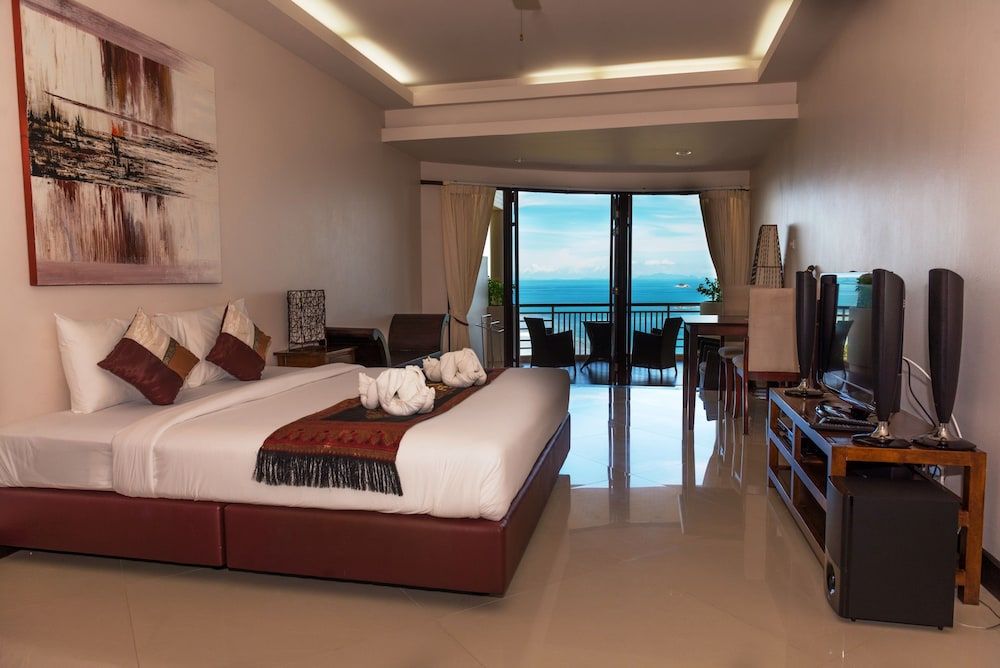 Sea View Suite