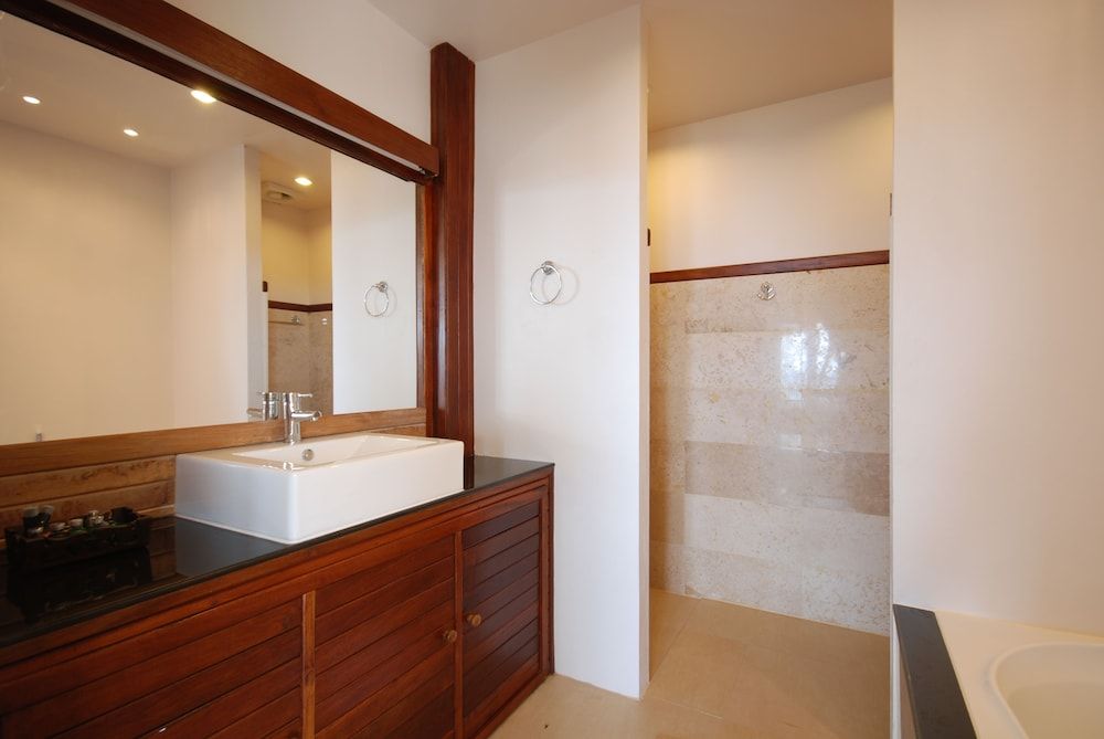 Sunset Hill Boutique Resort Sea View Corner Suites 9