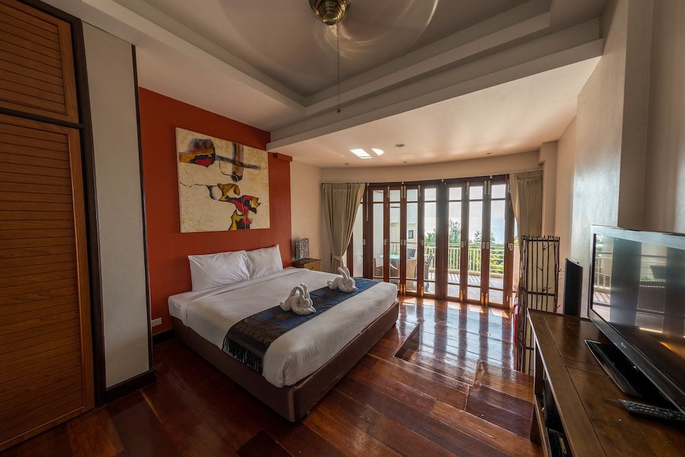 Family Apartment, 3 Bedrooms, Connecting Rooms, Sea Facing