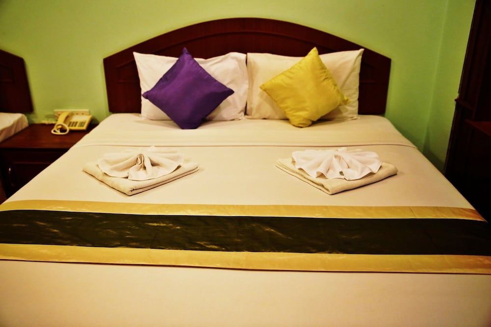 Baan SS Karon Deluxe Room 3