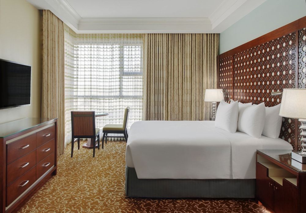 Hilton Suites Jabal Omar Makkah Room, 1 King Bed, City View 5