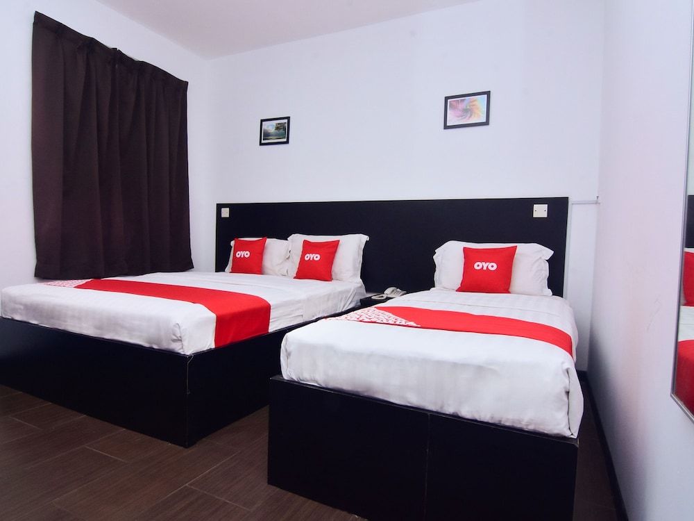 Hotel O Astana Hotel Deluxe Triple Room 2