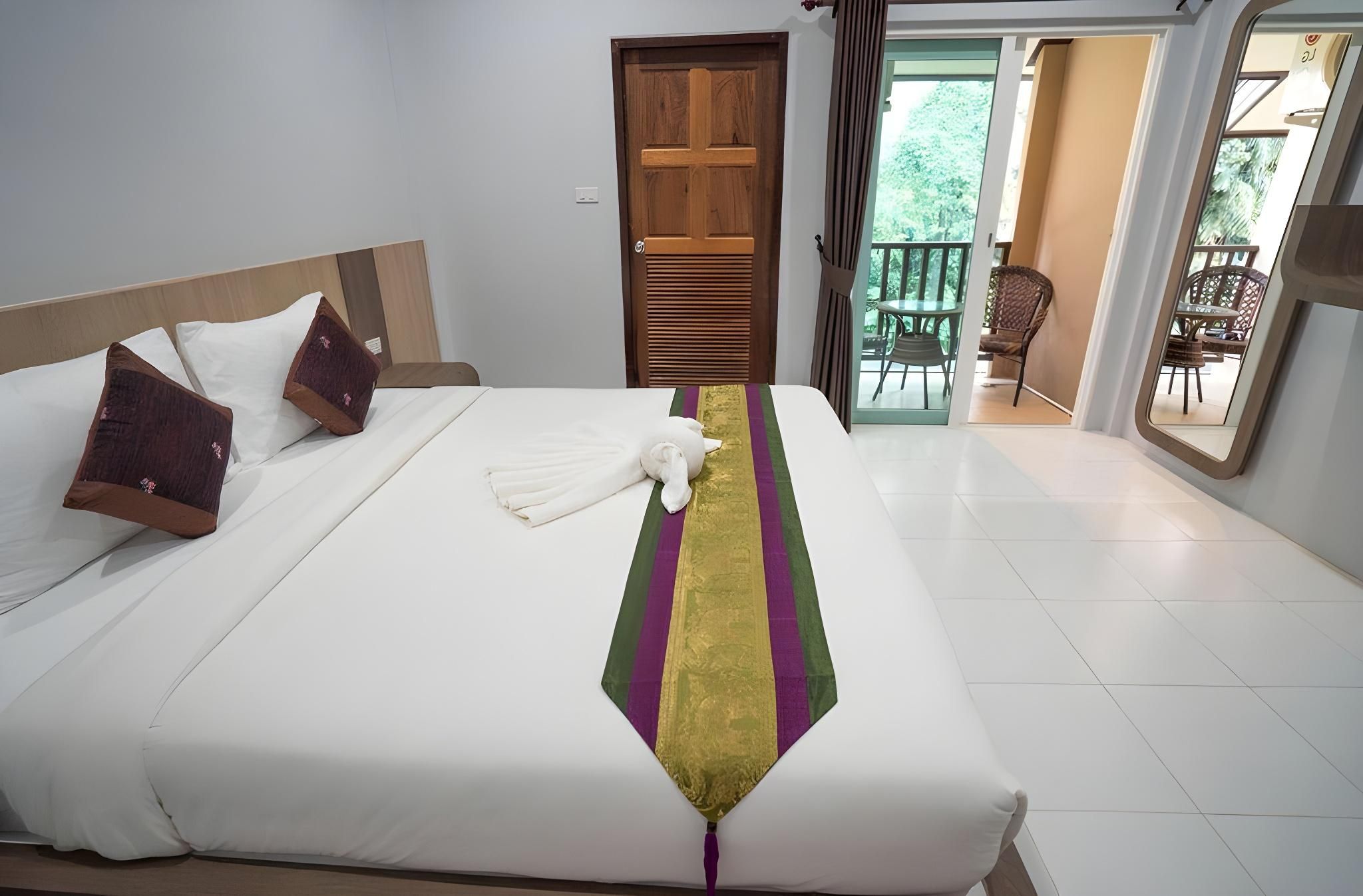 Tonsai Bay Resort Superior - Non-Smoking