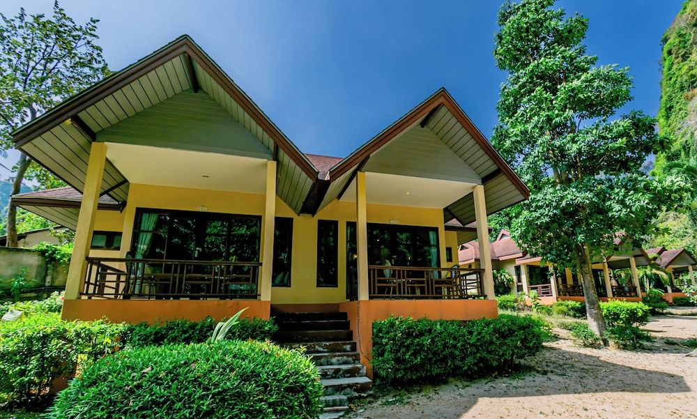 undefined Tonsai Bay Resort 7