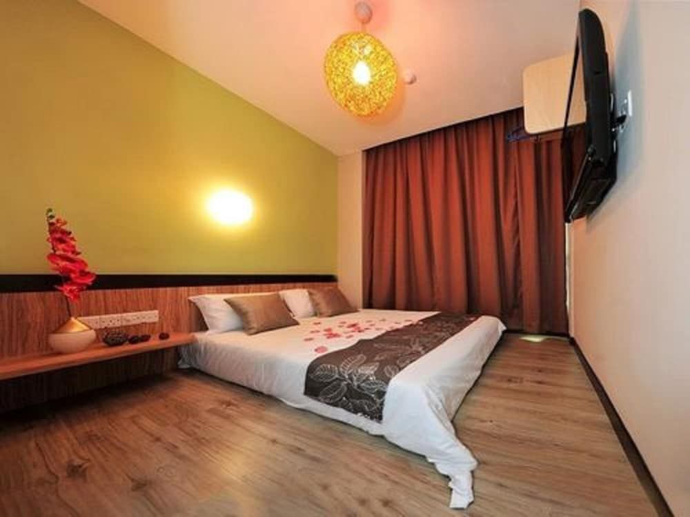 Station Eight Inn Double Room 4