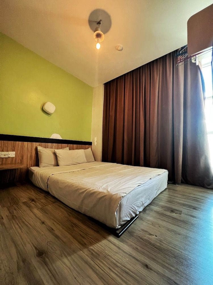 Station Eight Inn Double Room (Tatami with Window)