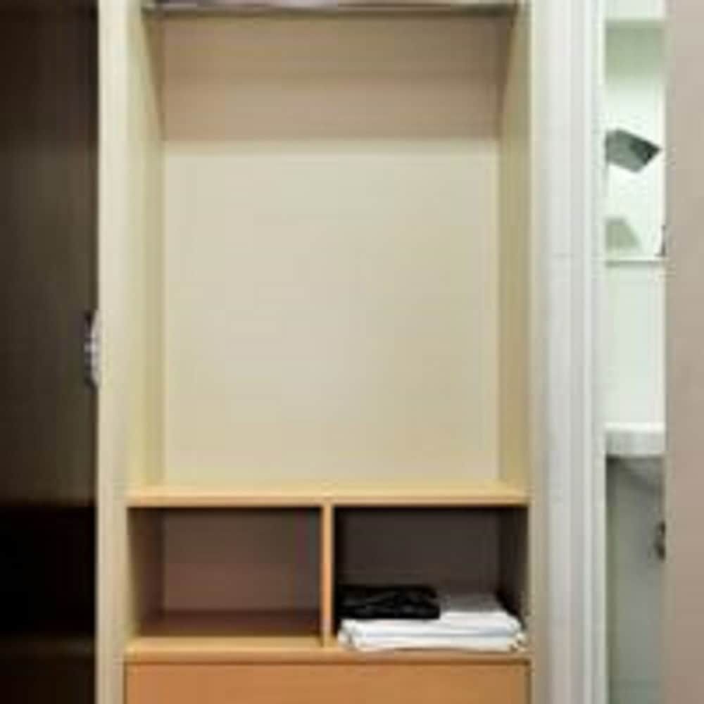 undefined Station Eight Inn 10