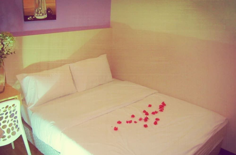 undefined Station Eight Inn 6