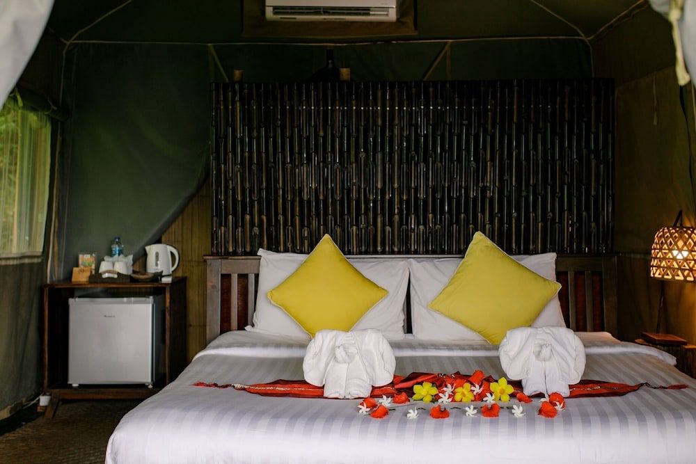 Khaosok Boutique Camps Sunset View 6