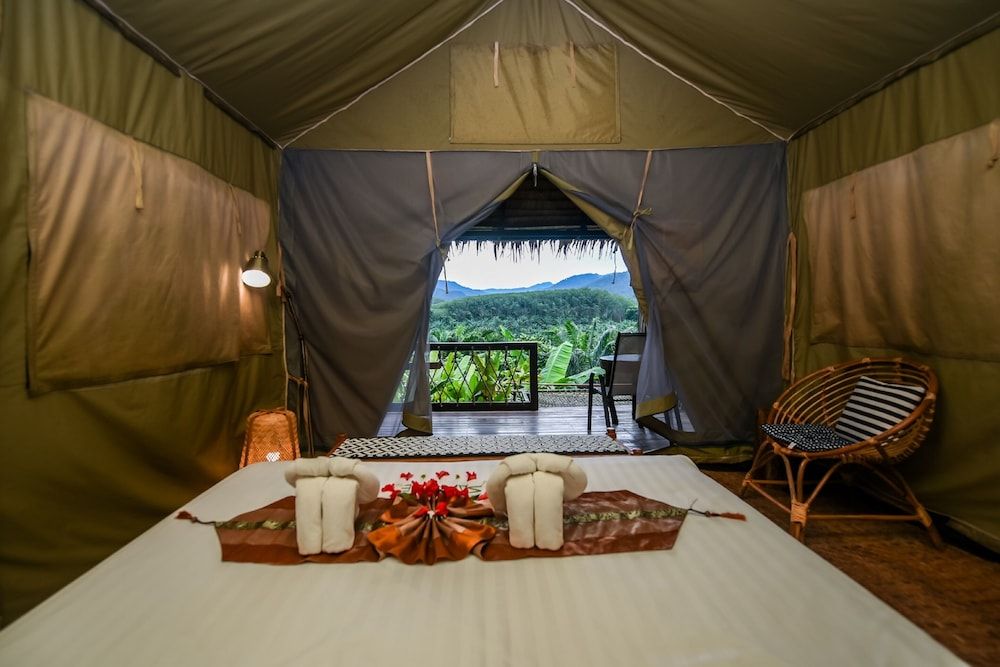 Khaosok Boutique Camps Deluxe Double 13