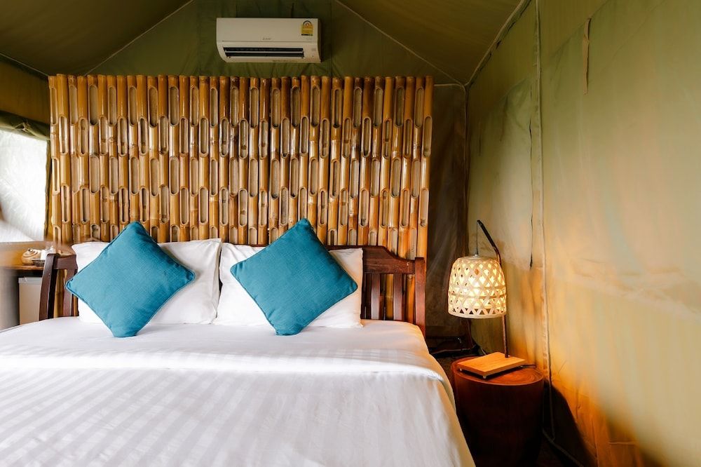 Khaosok Boutique Camps Deluxe Double 3