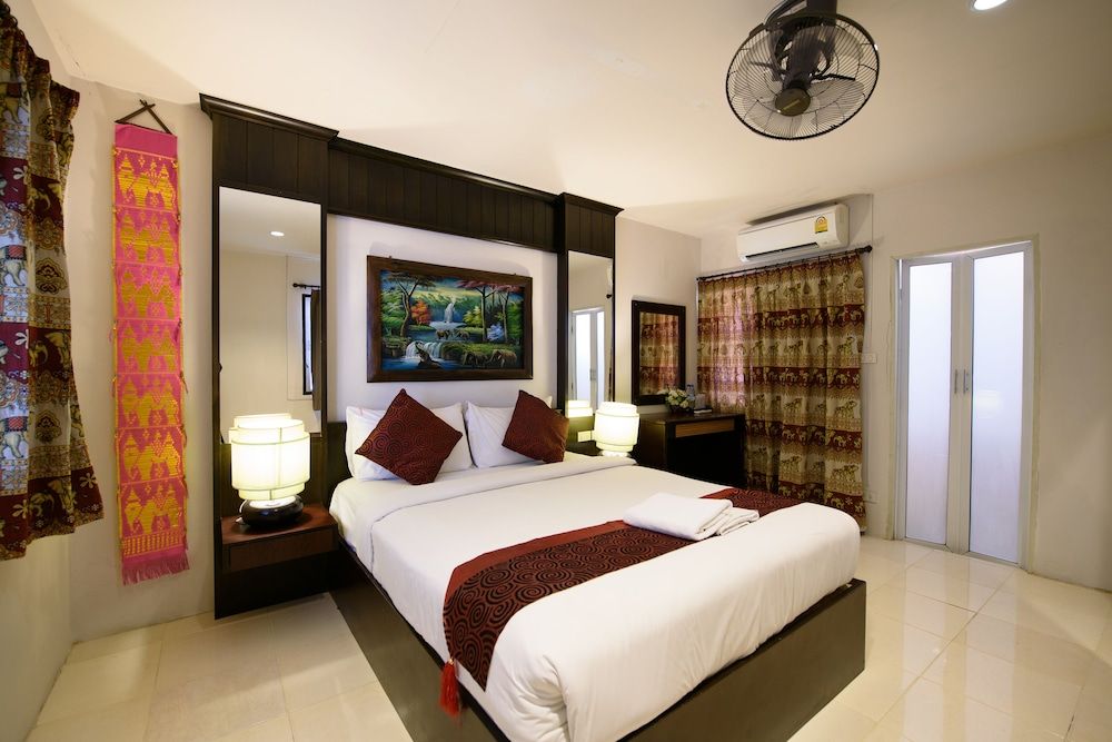 Chanaplace Lanna Double upper 4th floor 16