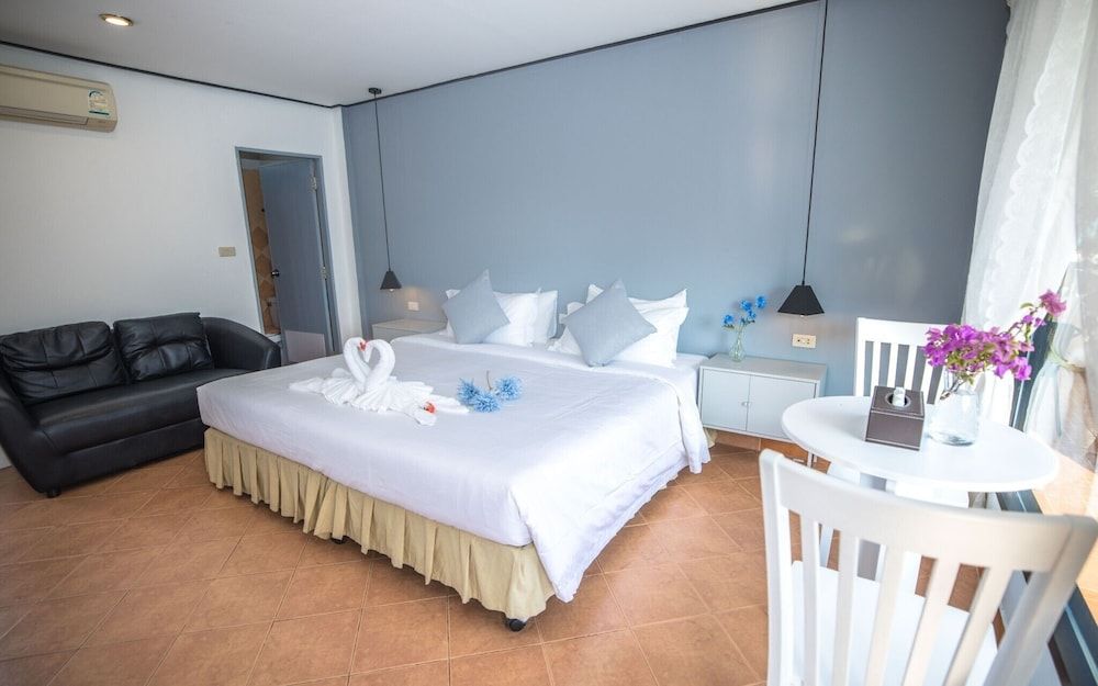 Blue Carina Hotel Standard Double Room 5