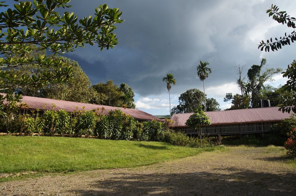 Sabah Tea Resort Triple Room In Long House 15