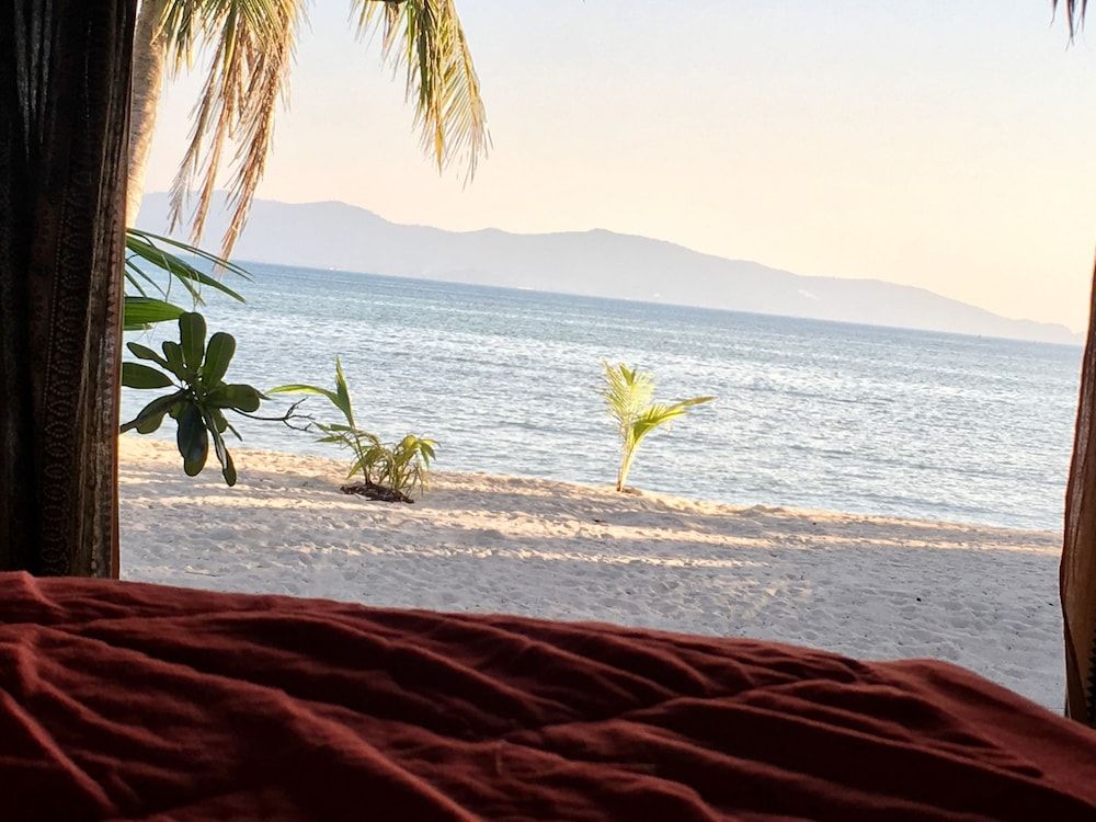 Bungalow, Beachfront