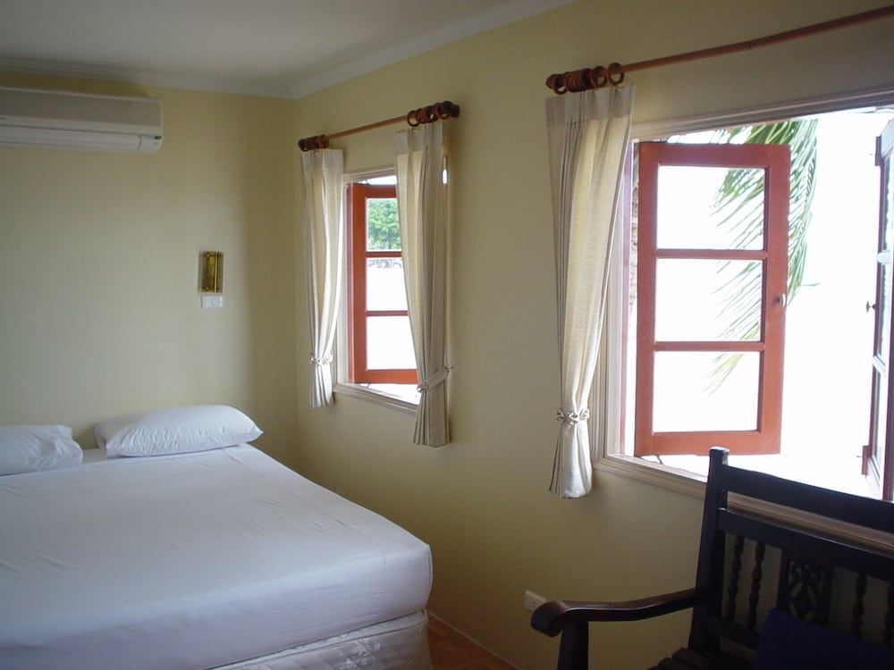 Superior Bungalow, Garden Area (Air Conditioned with Hot Water)