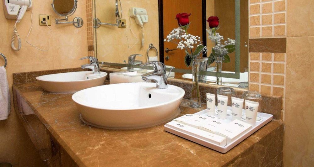 Best Western Plus Mahboula Standard Apartment, 1 King Bed, Non Smoking, Kitchenette 3