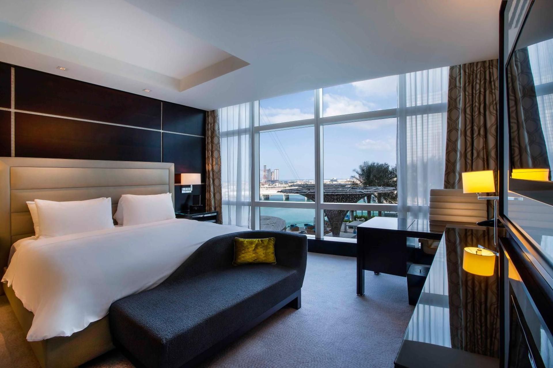 Deluxe King Room - City View