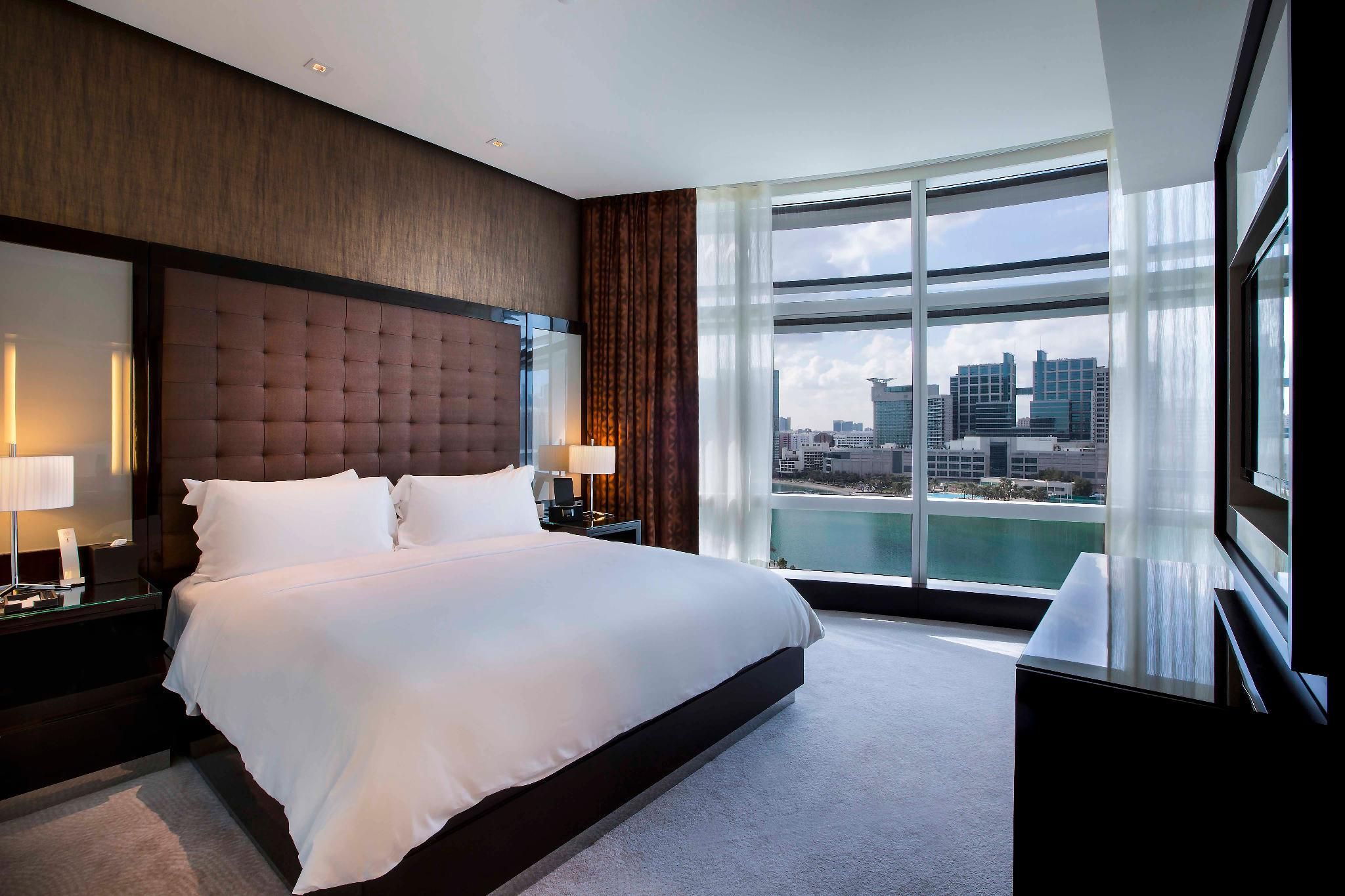 Premier Suite - Skyline View