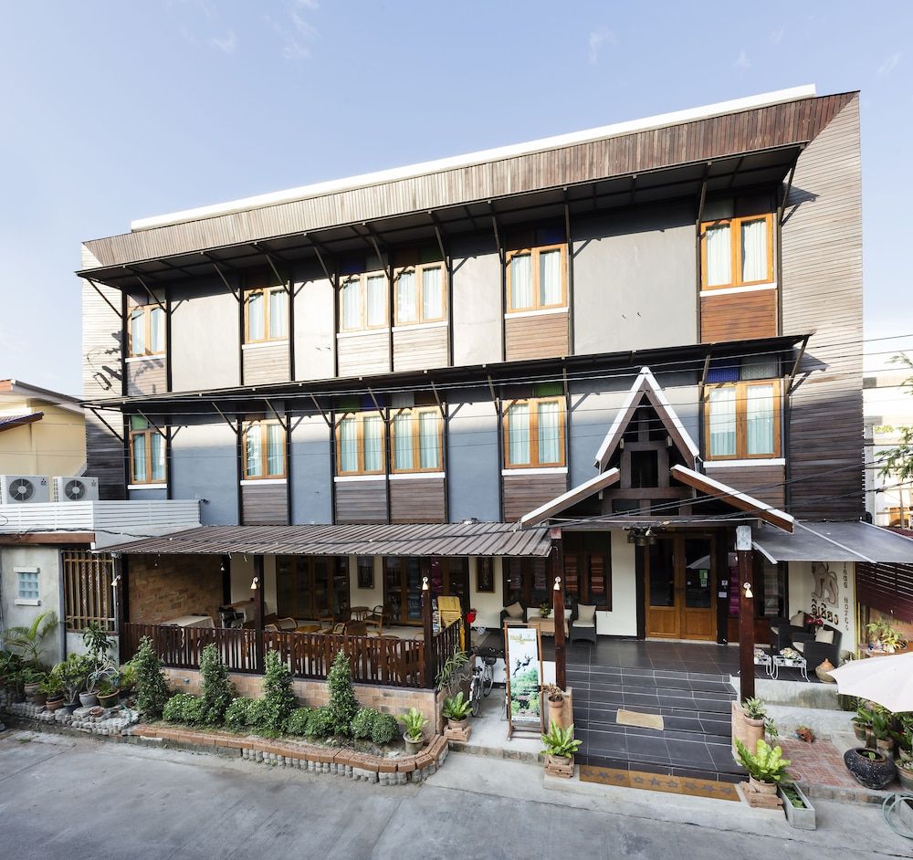 undefined Lee Chiang Hotel 3