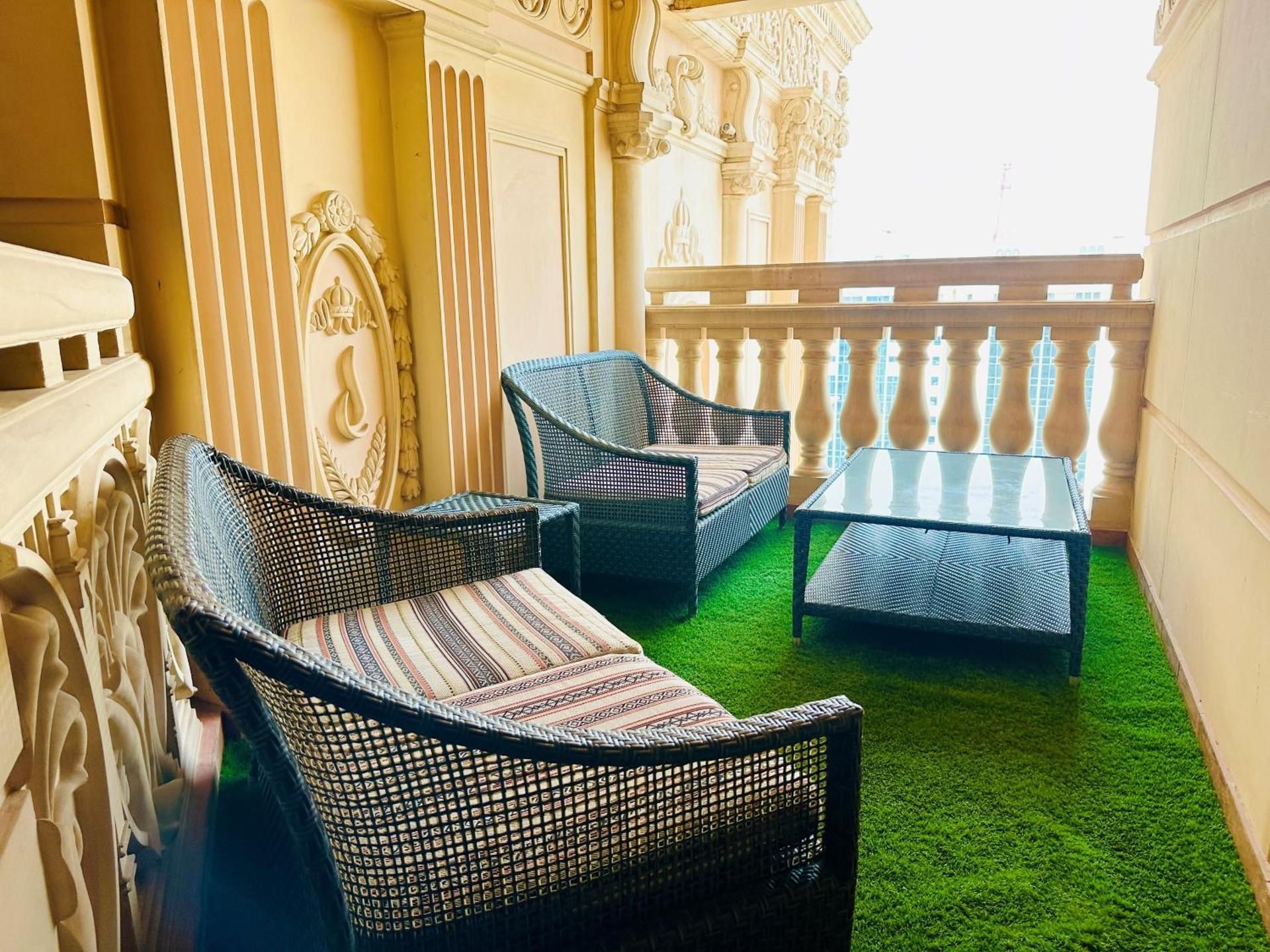 King Deluxe One Bedroom Suite with Terrace