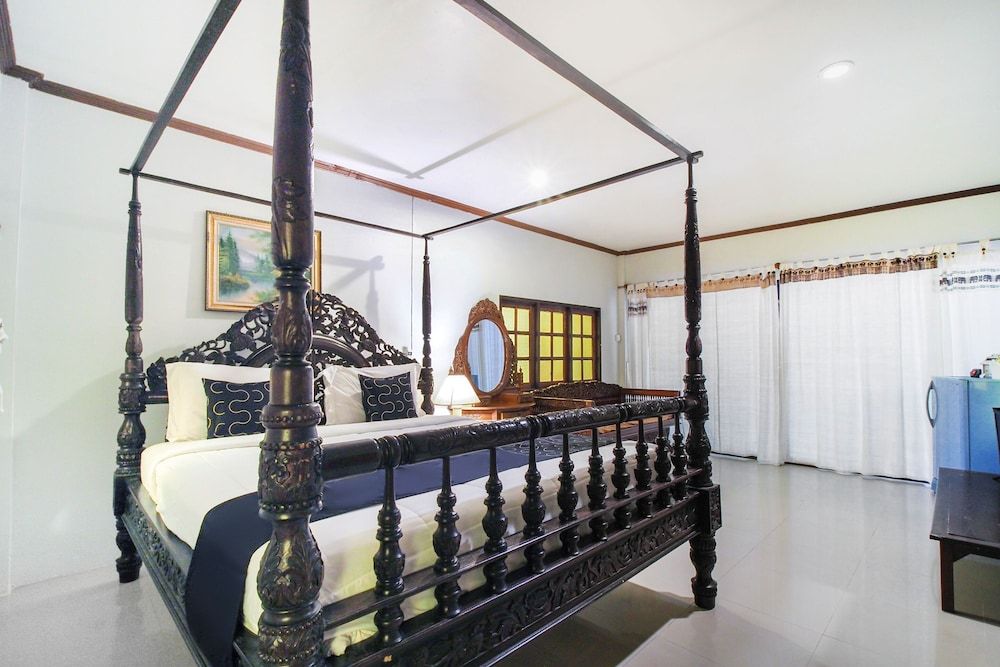 Premier Double Room, Pool Access