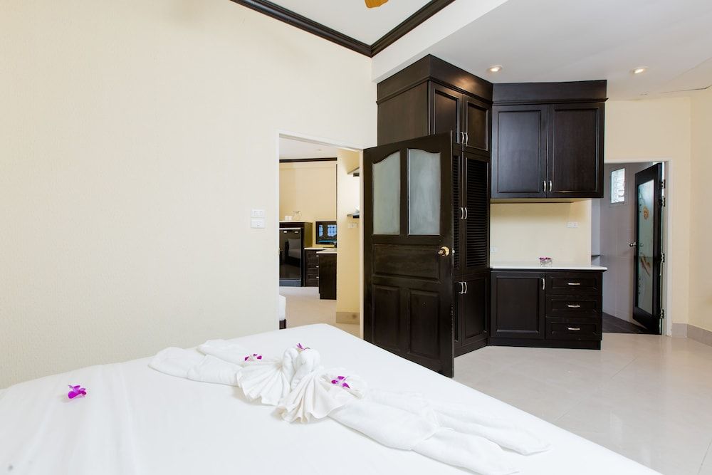 Serenity Lakeside Resort Family