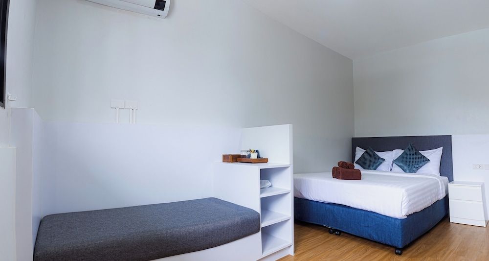 Silla Patong Boutique Superior Double Room 2