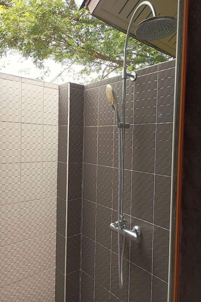 Baan Chai Thung Deluxe Bungalow 5