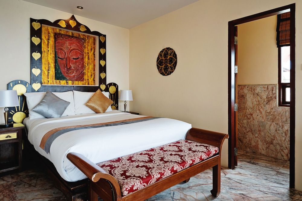 1 Bedroom Pool Suite