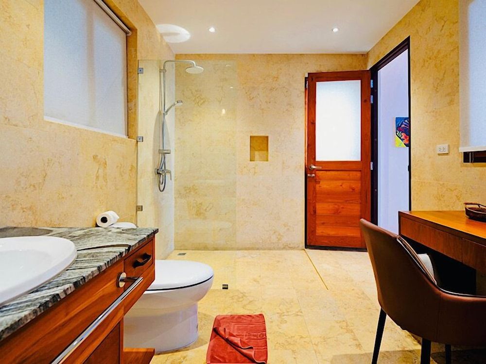 Sandalwood Luxury Villas 3 Bedroom Ocean View Grand Pool Villa 8