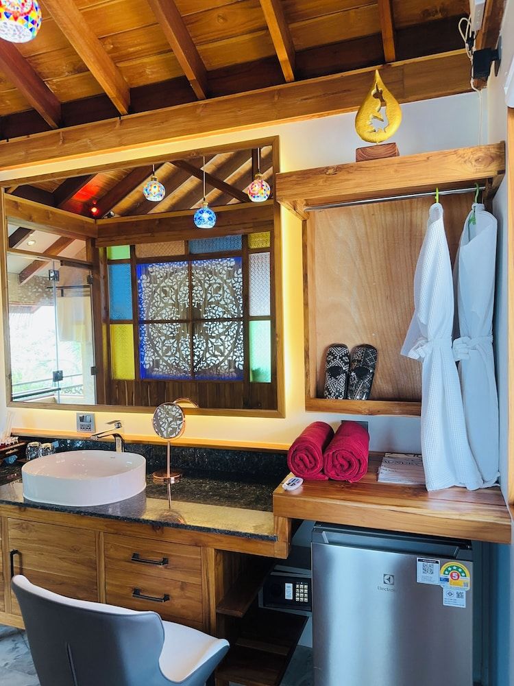 Sandalwood Luxury Villas 3 Bedroom Ocean View Grand Pool Villa 5