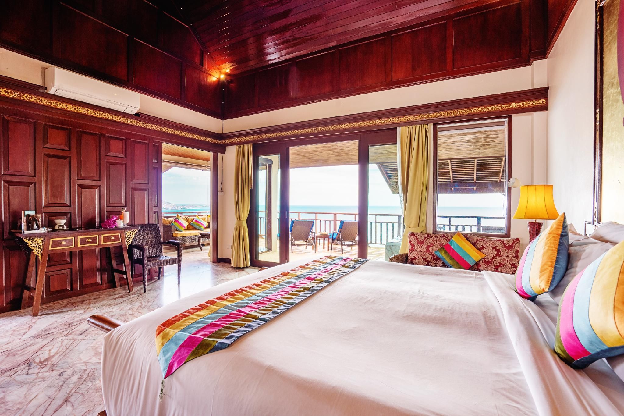 1 Bedroom Deluxe Suite