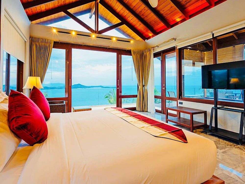 Sandalwood Luxury Villas 3 Bedroom Ocean View Grand Pool Villa 4