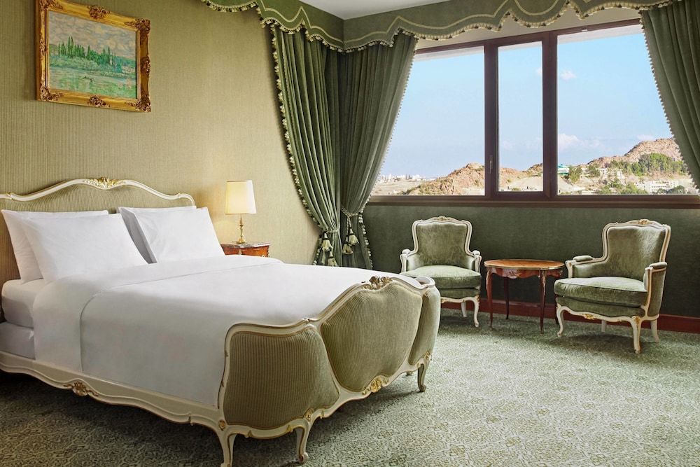 Suite, 1 Double Bed, Non Smoking, Balcony