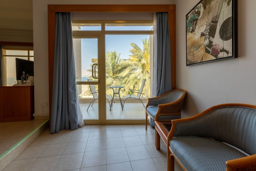 Atana Khasab Hotel Chalet 4