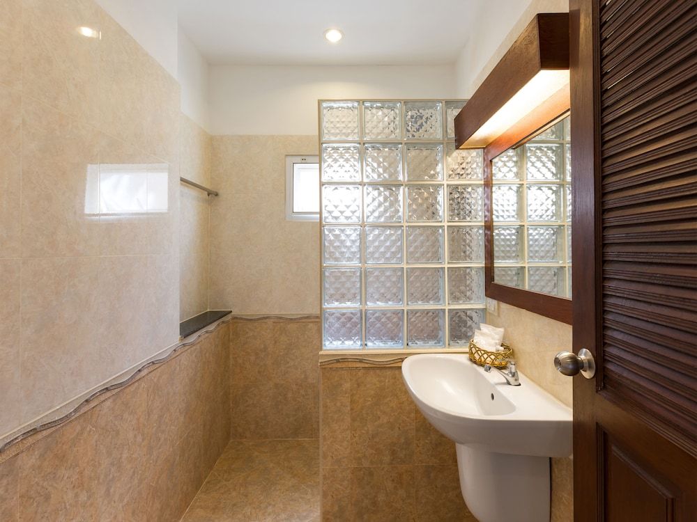 Le Piman Resort Deluxe Villa with Pool View 11