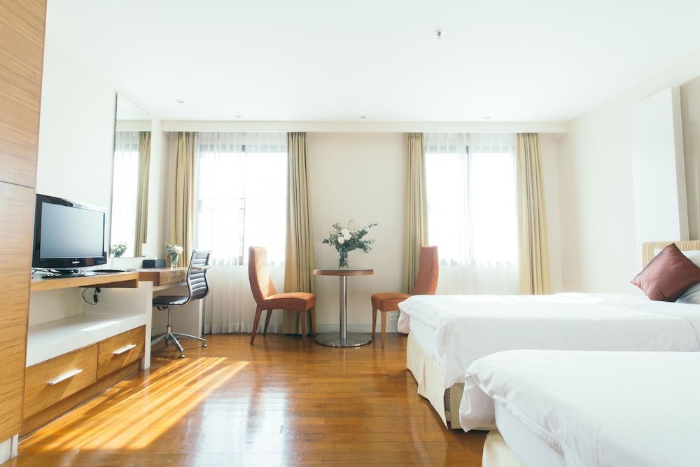 undefined Thomson Residence Hotel