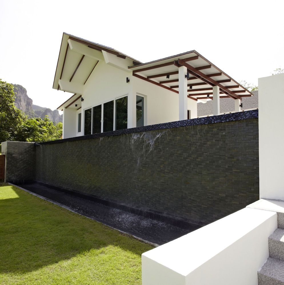 undefined The Beach House 4