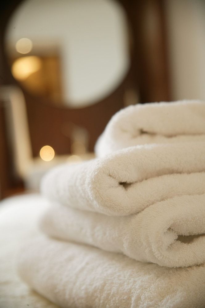 Millennium Al Rawdah Hotel Deluxe Room, 2 Twin Beds 3