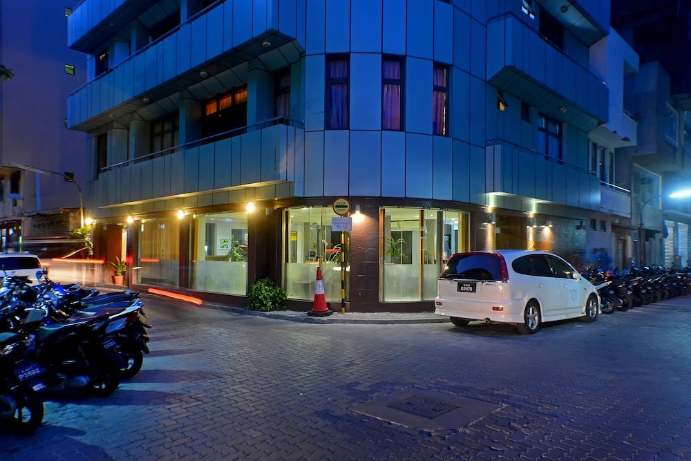 undefined The Beehive 4